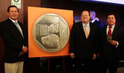 Moneda con imagen de Piedra de Saywite ya circula en Perú