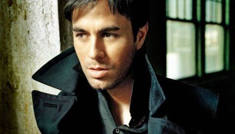 Enrique Iglesias 'agredido' por Kate Moss