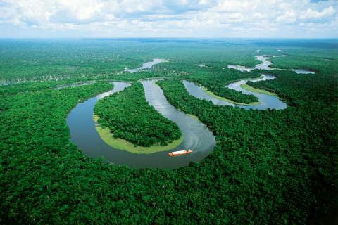 Nueve muertos deja choque vehicular en Amazonas
