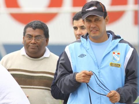 Juan Reynoso dejó de ser técnico de Sporting Cristal
