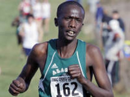 Conocido corredor de Kenia sufrió la amputación de sus piernas
