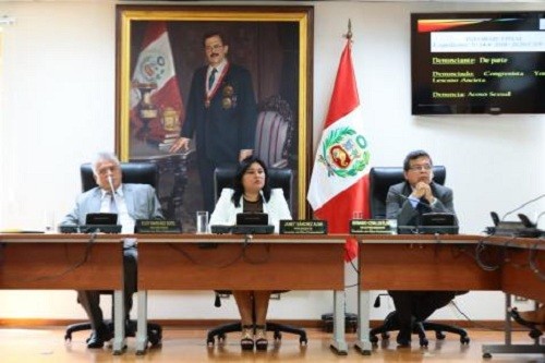 Comisión de ética recomienda suspensión de 120 días a Lescano