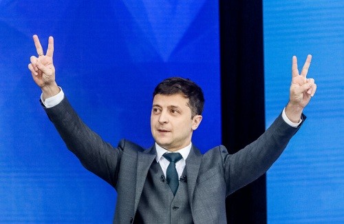 Ucrania: el comediante Volodymyr Zelenskiy arrasó en las elecciones presidenciales