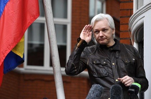 Ecuador ha aceptado entregar a los EE. UU. las pertenecías de Julian Assange