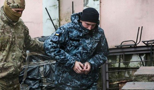 Un tribunal internacional ordenó a Rusia liberar a los marineros de Ucrania