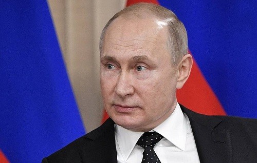 Putin dice que occidente está loco por respaldar al Guaidó de Venezuela