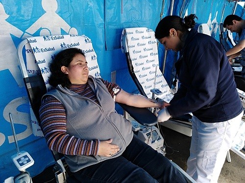EsSalud busca recolectar más sangre para hospitales con campaña Hinchas de Sangre