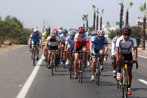 Municipalidad de Lima organiza competencia ciclística en la Panamericana Sur