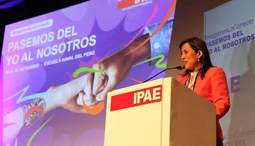 Ministra de Educación anuncia aumento para más de 400 mil maestros