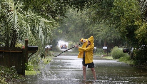 El huracán Dorian mira a Canadá después de las inundaciones en Carolina del Norte