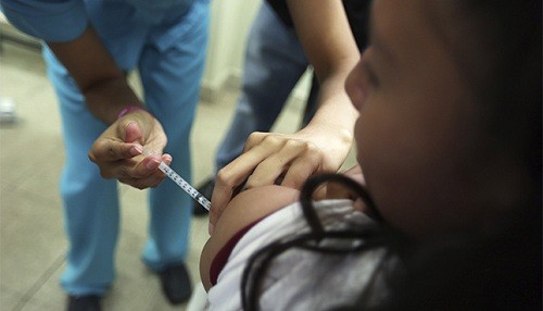 Más de 200 mil niñas se vacunaron con la primera dosis contra el VPH