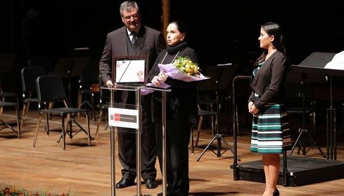 Ministerio de Cultura y Proyecto Bicentenario rindieron primer homenaje a reconocida cantautora peruana Alicia Maguiña