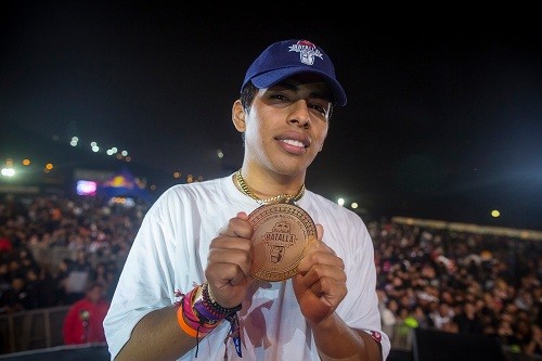 Litzen es el campeón peruano de Red Bull Batalla de los Gallos