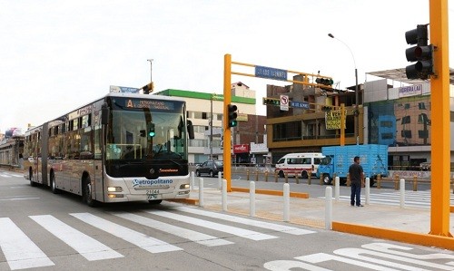 Metropolitano y corredores complementarios desviarán su recorrido por procesión Metropolitano y corredores complementarios desviarán su recorrido por procesión