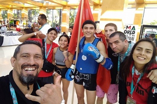 Peruanos clasifican a semifinales del Mundial Juvenil de Muaythai