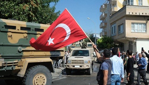 Turquía avanza más en Siria después de las sanciones de Trump