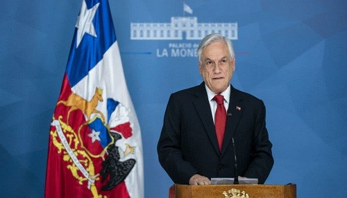 El presidente de Chile, Sebastián Piñera, revela reformas sociales para detener las protestas mortales