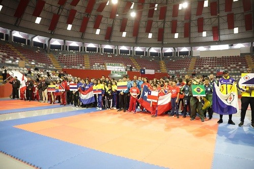 Se inició el 11º Campeonato Sudamericano de Kickboxing en el Dibos