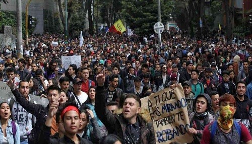 Colombia cerrará sus fronteras en un intento por contener las protestas masivas