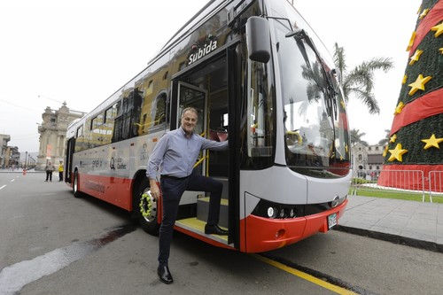 Primer bus eléctrico empezará a operar en el corredor rojo