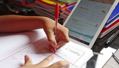 Ministerio de Educación completa la adquisición de más de un millón cincuenta mil tabletas