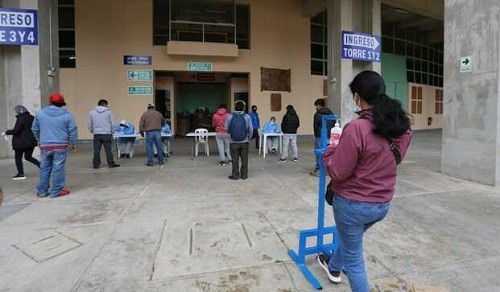 Realizan tamizaje e investigación epidemiológica de la COVID-19 en Cajamarca