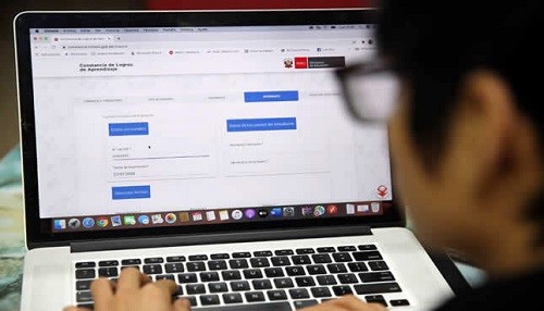 Minedu moderniza el formato de los certificados de estudios
