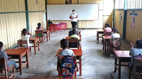 Más de 16 mil estudiantes de zonas rurales reciben clases semipresenciales