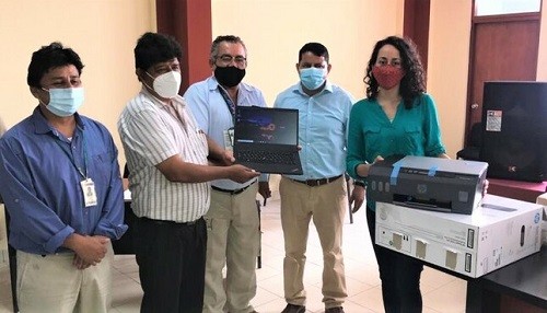 Minam entrega equipos tecnológicos a pescadores artesanales para promover la conservación de ecosistemas marinos costeros