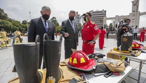 Presidente Sagasti: bomberos voluntarios cuentan con el decidido apoyo del gobierno