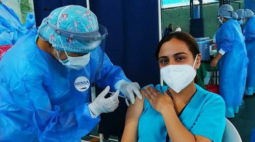 Ministerio de Salud: El 22% del personal de salud de primera línea ya fue vacunado contra la COVID-19