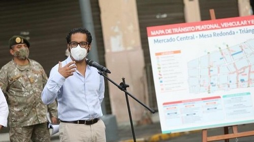 Ministro Chicoma supervisa reinicio de actividades en Gamarra y Mesa Redonda