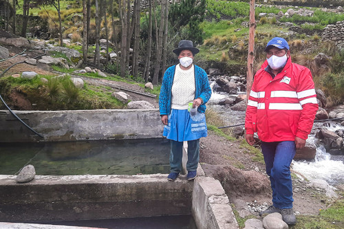 Huancavelica: Lideresa promueve la piscicultura como idea de negocio para mujeres de su comunidad