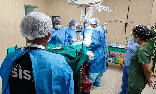 SIS devuelve la sonrisa a niños con labio leporino y paladar hendido