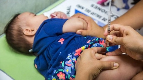 Menores de 5 años necesitan tres dosis de la vacuna contra el neumococo para estar totalmente protegidos
