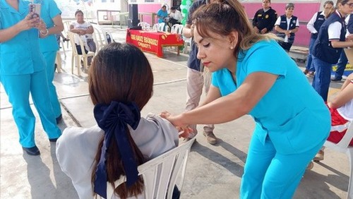 Vacunación contra el dengue en Áncash protege a escolares