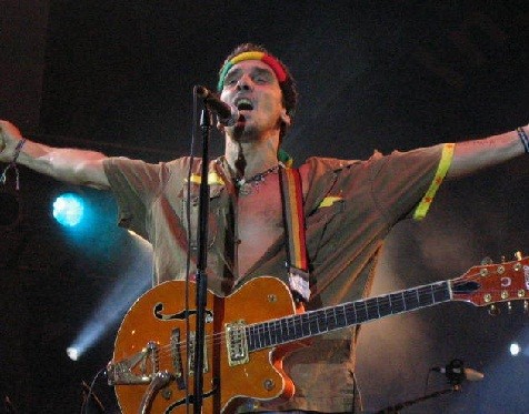 Manu Chao dará concierto gratuito a favor del desarme en Colombia