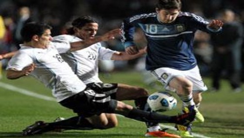 Hinchas uruguayos se burlan de selección argentina (VIDEO)