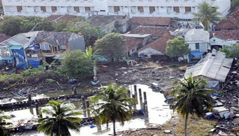 Indonesia: Reaparece niña dada por muerta durante tsunami de 2004