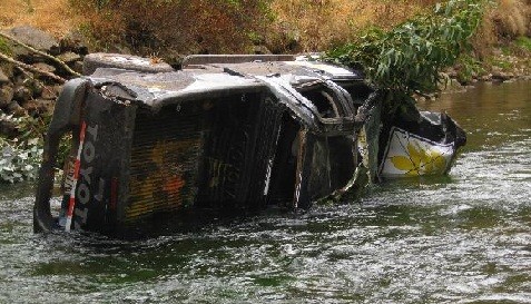 Despiste de camioneta deja cuatro muertos en Huarochirí