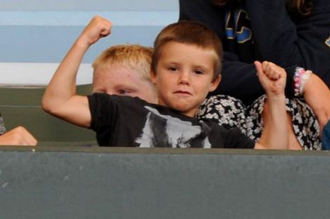 El hijo de los Beckham da clases de ballet