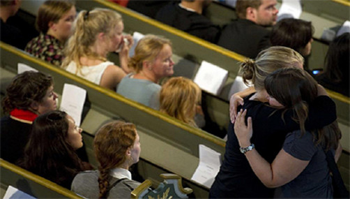 Noruega llora por las víctimas de matanzas