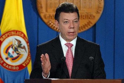 Presidente de Colombia confirma relaciones de las FARC con Gadafi