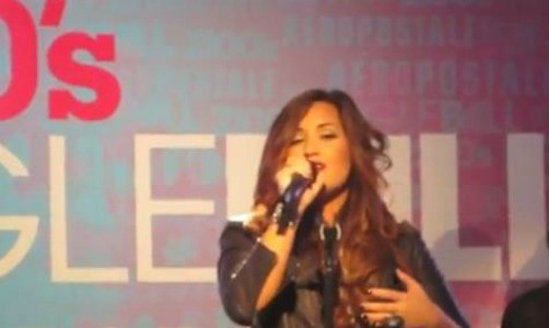 Demi Lovato inauguró los conciertos del 'Jingle Ball 2011' (video)