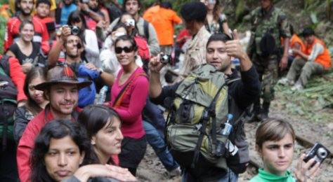 Mincetur lanza campaña en español, quechua y aimara del buen trato al turista