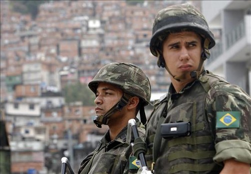 Brasil despliega casi 7 mil militares para cuidar sus fronteras