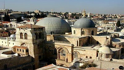 Jerusalén celebra la Navidad en la Iglesia del Santo Sepulcro
