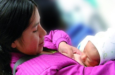 EsSalud organiza talleres de lactancia para madres gestantes