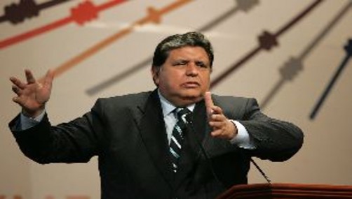 Alan García: 'Toledo le quita fuerza a Ollanta Humala'