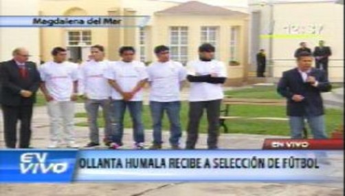 Ollanta Humala recibió visita de la selección peruana de fútbol